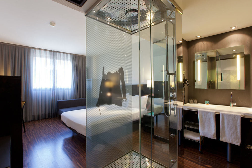 Hotel Ciudad De มอสโตเลส ภายนอก รูปภาพ